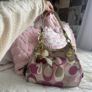 Y2K Coach pink and cream monogram purse